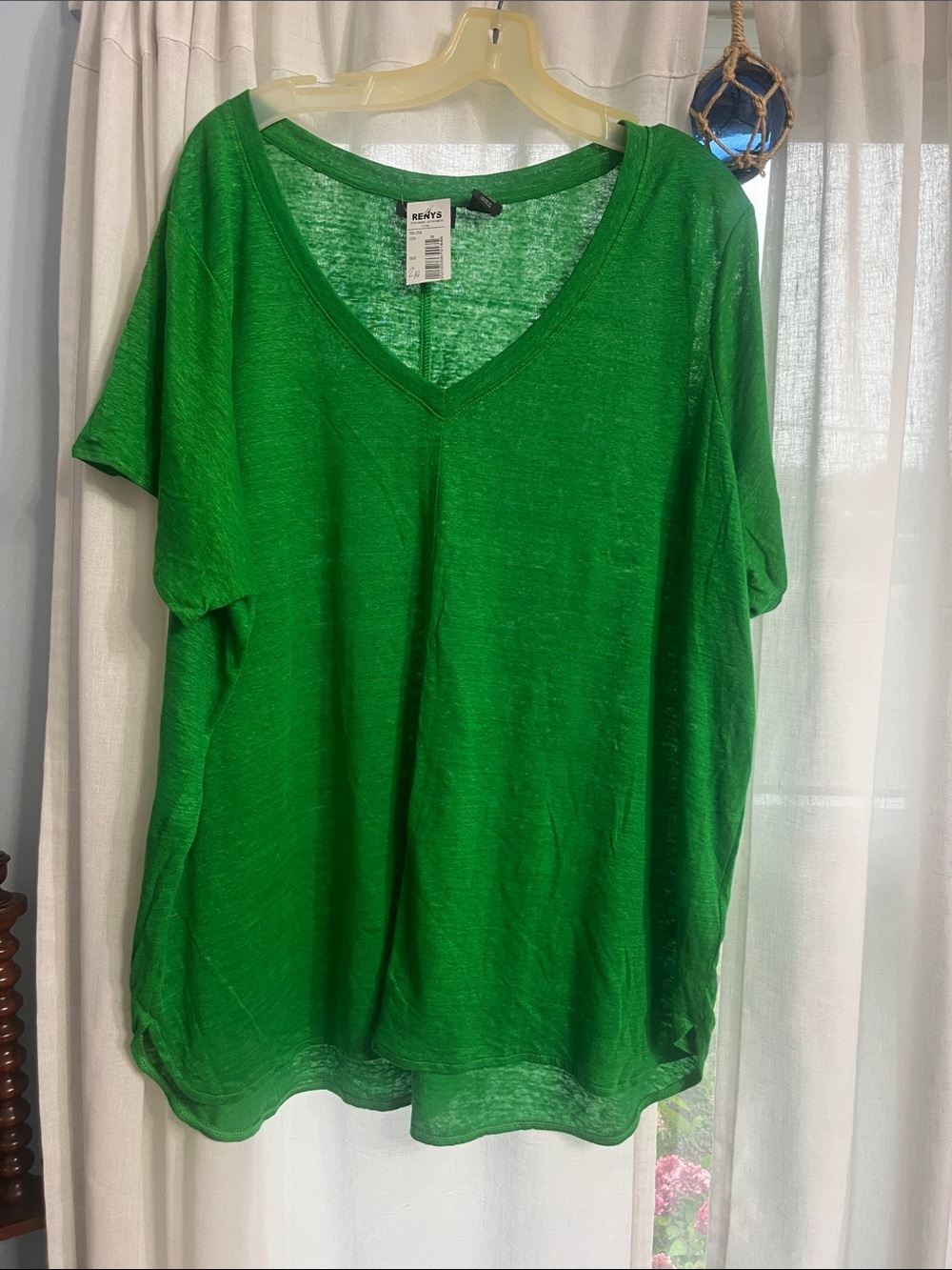 Tahari Vibrant Green V-Neck Short Sleeve Tee